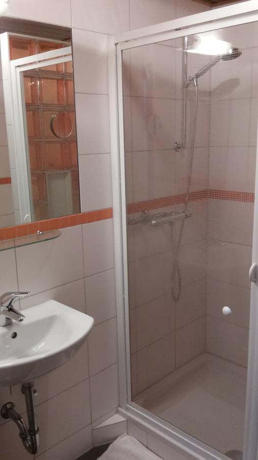 Gaestehaus Schneider Brauneberg Esterno foto